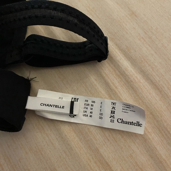 Chantelle Black Lace Underwire Bra - Picture 3 of 8